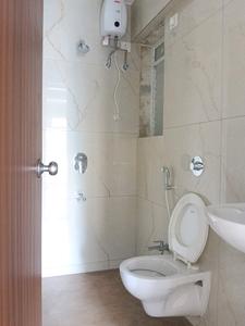 Common Bathroom Image of 450 Sq.ft 1 BHK Apartment / Flat for rent in Puraniks City Phase 1, Kasarvadavali Thane for Rs. 19999