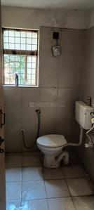 Bathroom Image of 220 Sq.ft 1 RK Apartment / Flat for rent in Raheja Vedaanta, Sector 108 Gurgaon for Rs. 8000