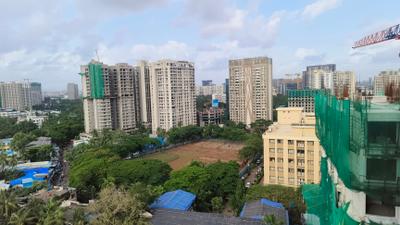 Bedroom Image of 811 Sq.ft 2 BHK Apartment / Flat for sale in Shapoorji Pallonji BKC 28, Bandra East Mumbai for Rs. 31000000