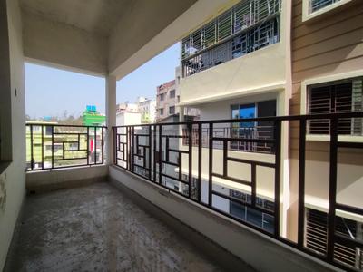 Balcony Image of 920 Sq.ft 2 BHK Apartment / Flat for sale in Airport Gate no. 1 Kolkata for Rs. 3680000