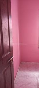 Bedroom Image of 650 Sq.ft 4 BHK Independent House for rent in Thammanam Kochi for Rs. 15000