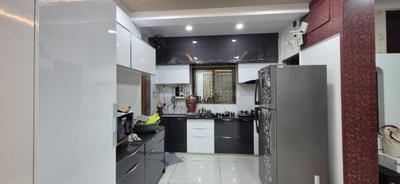 Kitchen Image of 1600 Sq.ft 3 BHK Apartment / Flat for sale in Bhayli Vadodara for Rs. 8200000
