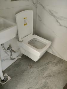 Common Bathroom Image of 400 Sq.ft 1 BHK Apartment / Flat for sale in DP Star Trinetra, Bhandup West Mumbai for Rs. 9000000