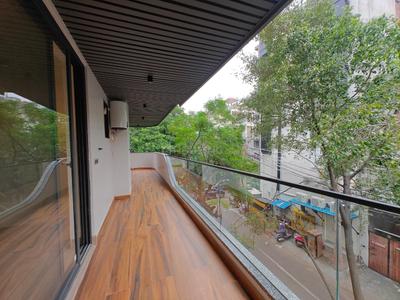 Balcony Image of 4700 Sq.ft 4 BHK Duplex for sale in Kailash Colony New Delhi for Rs. 220000000