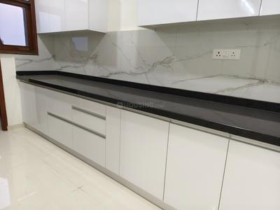 Kitchen Image of 1020 Sq.ft 2 BHK Apartment / Flat for rent in Amanora Ascent Towers, Hadapsar Pune for Rs. 45000