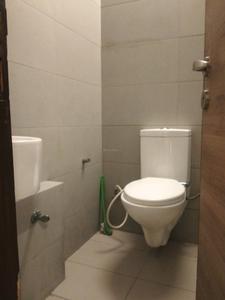 Servant Room Image of 1900 Sq.ft 3 BHK Apartment / Flat for sale in Unity The Amaryllis Phase 1, Kishan Ganj New Delhi for Rs. 50000000