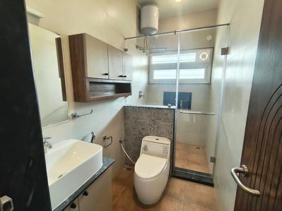 Bathroom Image of 1700 Sq.ft 3 BHK Apartment / Flat for rent in Doddakammanahalli Bengaluru for Rs. 50000