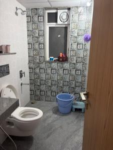Bathroom Image of 938 Sq.ft 2 BHK Apartment / Flat for rent in Godrej Elements, Hinjawadi Pune for Rs. 43000