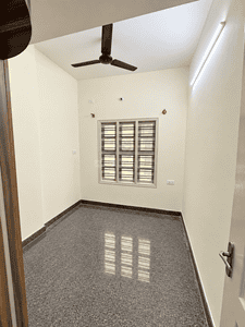 Bedroom Image of 600 Sq.ft 2 BHK Independent House for rent in Benson Town Bengaluru for Rs. 16500