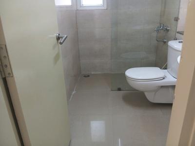 Common Bathroom Image of 2025 Sq.ft 3 BHK Apartment / Flat for sale in Emaar Imperial Gardens, Sector 102 Gurgaon for Rs. 24000000
