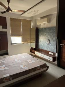 Bedroom Image of 3500 Sq.ft 4 BHK Apartment / Flat for rent in Uma Mahalaxmi 4, Kudasan Gandhinagar for Rs. 55000