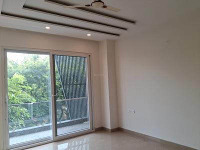 Bedroom Image of 1800 Sq.ft 3 BHK Builder Floor for sale in Paschim Vihar New Delhi for Rs. 42500000
