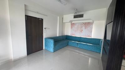 Living Room Image of 1600 Sq.ft 2.5 BHK Apartment / Flat for rent in Sonegaon Nagpur for Rs. 33000