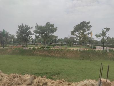 Image of 140 Sq.ft Residential Plot / Land for sale in Mansha Oaks, Sector 98, Faridabad for Rs. 17500000