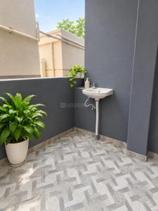 Balcony Image of 800 Sq.ft 1 BHK Builder Floor for rent in Bharathidasan Nagar Hosur for Rs. 15000
