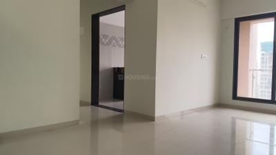 Living Room Image of 980 Sq.ft 2.5 BHK Apartment / Flat for rent in Mumbai Housing Sector R 3 Of Siddhartha Nagar Patra Chawl Redevelopment, Goregaon West Mumbai for Rs. 59000