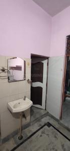 Bathroom Image of 800 Sq.ft 2 BHK Independent House for rent in Ganga Nagar Meerut for Rs. 6500