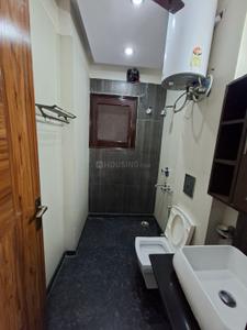 Bathroom Image of 1800 Sq.ft 3 BHK Builder Floor for rent in Tagore Garden Extension New Delhi for Rs. 70000