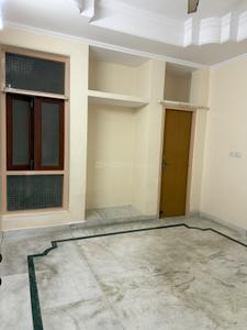 Bedroom Image of 1250 Sq.ft 2 BHK Builder Floor for rent in Gomti Nagar Lucknow for Rs. 15000