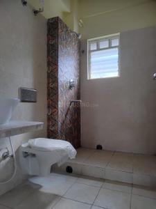 Bathroom Image of 1300 Sq.ft 3 BHK Apartment / Flat for sale in Swastic Atulalay, Kalighat Kolkata for Rs. 14500000
