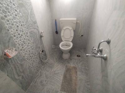 Bathroom Image of 1500 Sq.ft 3.5 BHK Independent House for rent in MMG Century, Hootagalli Mysore for Rs. 24000