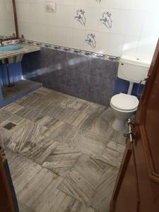 Bathroom Image of 1300 Sq.ft 2 BHK Apartment / Flat for rent in Vaishali Nagar Jaipur for Rs. 18000