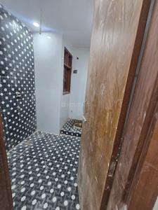 Image of 1000 Sq.ft 3 BHK Builder Floor for sale in Laxmi Nagar, New Delhi for Rs. 9000000