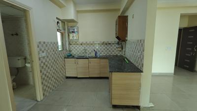 Kitchen Image of 1090 Sq.ft 2 BHK Apartment / Flat for rent in Gaursons Gaur City 2 11th Avenue, Noida Extension Greater Noida for Rs. 21000