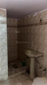 Bathroom Image of 1250 Sq.ft 2 BHK Builder Floor for rent in Sangam Nagar Indore for Rs. 15000