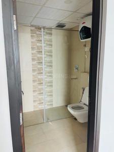 Bathroom Image of 1380 Sq.ft 2 BHK Apartment / Flat for rent in Supertech Supernova, Sector 94 Noida for Rs. 52000