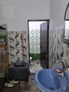 Bathroom Image of 1050 Sq.ft 2.5 BHK Builder Floor for sale in Govindpuram Ghaziabad for Rs. 5700000