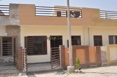 Image of 648 Sq.ft 1 BHK Independent House for sale in M R Singhal Dream City Apartment, Laramda, Agra for Rs. 2800000