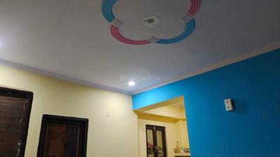 Living Room Image of 300 Sq.ft 1 BHK Apartment / Flat for rent in Kondli New Delhi for Rs. 13000