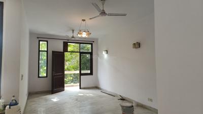 Living Room Image of 2000 Sq.ft 3 BHK Builder Floor for rent in Kalkaji New Delhi for Rs. 80000
