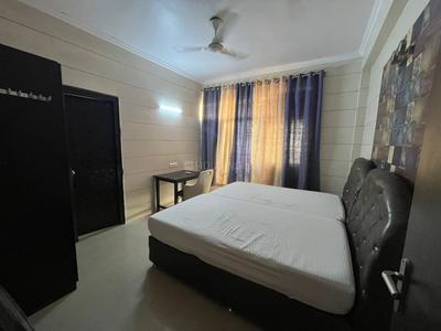 Bedroom Image of 3250 Sq.ft 3 BHK Builder Floor for rent in Essel Suncity 35, Suncity Township-I Rohtak for Rs. 35000