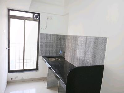 Kitchen Image of 405 Sq.ft 1 BHK Apartment / Flat for rent in Worli Mumbai for Rs. 45000