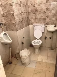 Bathroom Image of 960 Sq.ft 1 BHK Independent House for rent in Manoharpura Jaipur for Rs. 4000