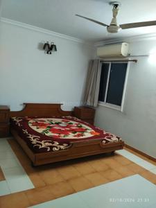 Bedroom Image of 1800 Sq.ft 3 BHK Apartment / Flat for rent in Ambawadi Ahmedabad for Rs. 35000
