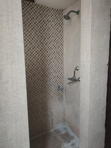 Bathroom Image of 585 Sq.ft 1 BHK Apartment / Flat for rent in Aditya Urban Homes Phase 1A, Bamheta Village Ghaziabad for Rs. 10000