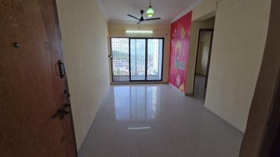 Living Room Image of 620 Sq.ft 1 BHK Apartment / Flat for sale in Sai Prem Apartment, Kandivali West Mumbai for Rs. 9500000