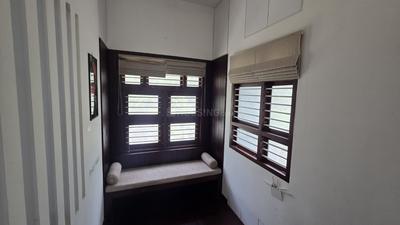 Bathroom Image of 3500 Sq.ft 4 BHK Independent House for rent in Government Medical College Campus Kozhikode for Rs. 40000