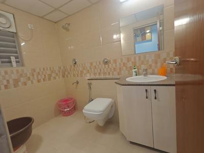 Bathroom Image of 2450 Sq.ft 3 BHK Apartment / Flat for rent in Sattva Luxuria, Malleswaram Bengaluru for Rs. 120000