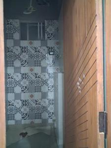 Common Bathroom Image of 1500 Sq.ft 3 BHK Apartment / Flat for sale in Sector 73 Noida for Rs. 5200000