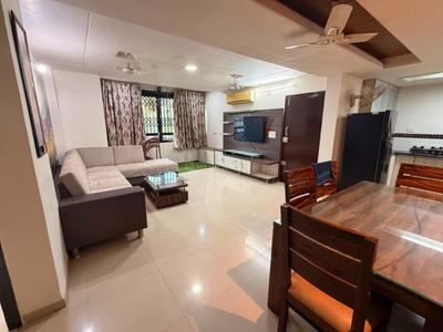 Hall Image of 1600 Sq.ft 3 BHK Apartment / Flat for rent in New Alkapuri Vadodara for Rs. 40000