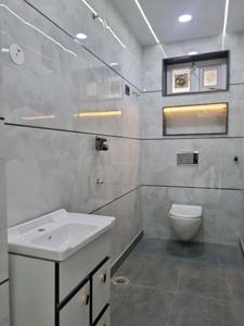 Common Bathroom Image of 900 Sq.ft 3 BHK Apartment / Flat for sale in Dwarka Mor New Delhi for Rs. 7000000