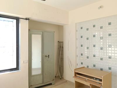 Bedroom Image of 920 Sq.ft 2 BHK Apartment / Flat for sale in Hiranandani Meadows, Thane West Thane for Rs. 19000000