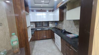 Kitchen Image of 1600 Sq.ft 3 BHK Builder Floor for rent in Moti Nagar New Delhi for Rs. 45000