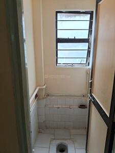 Bathroom Image of 600 Sq.ft 1 BHK Apartment / Flat for rent in Kothrud Pune for Rs. 25500