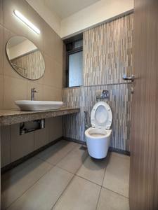 Bedroom Image of 1500 Sq.ft 3 BHK Apartment / Flat for sale in Shapoorji Pallonji Vicinia, Powai Mumbai for Rs. 35500000