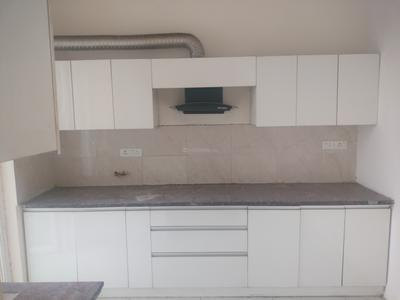 Kitchen Image of 1955 Sq.ft 3 BHK Apartment / Flat for rent in Sunworld Arista, Sector 168 Noida for Rs. 42000